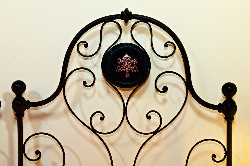 Rosso Porpora Villa Colle Umberto  Exterior photo