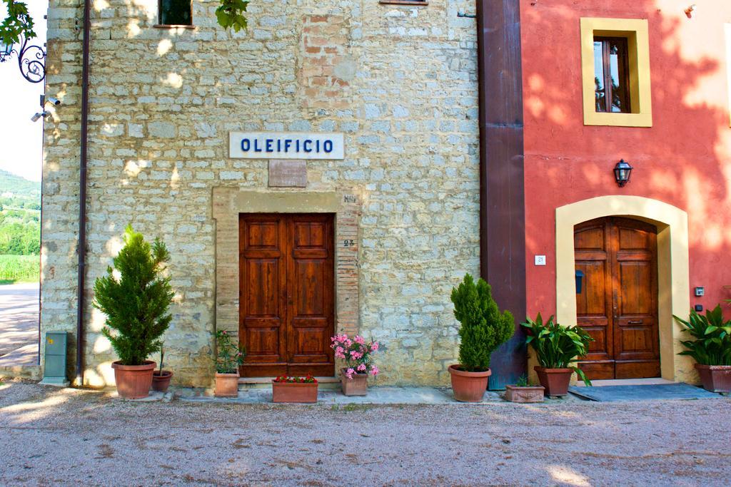 Rosso Porpora Villa Colle Umberto  Exterior photo