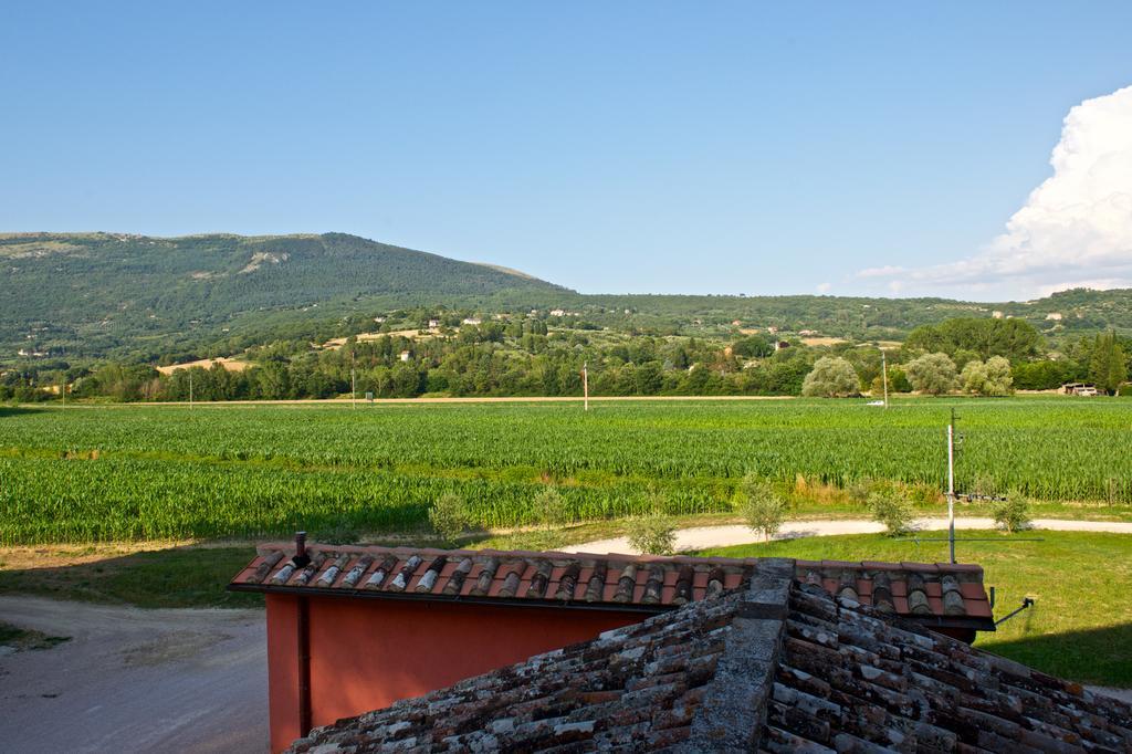 Rosso Porpora Villa Colle Umberto  Exterior photo