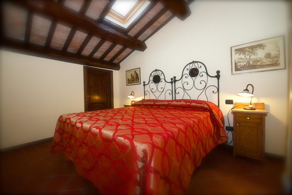 Rosso Porpora Villa Colle Umberto  Exterior photo